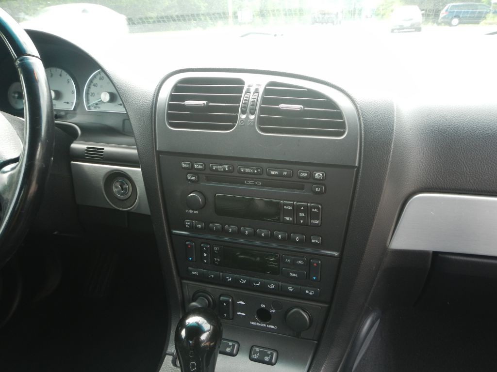 2003 Ford Thunderbird Image 21