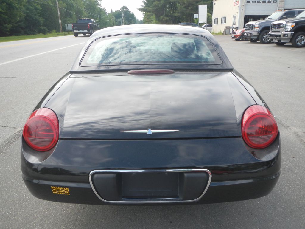 2003 Ford Thunderbird Image 26