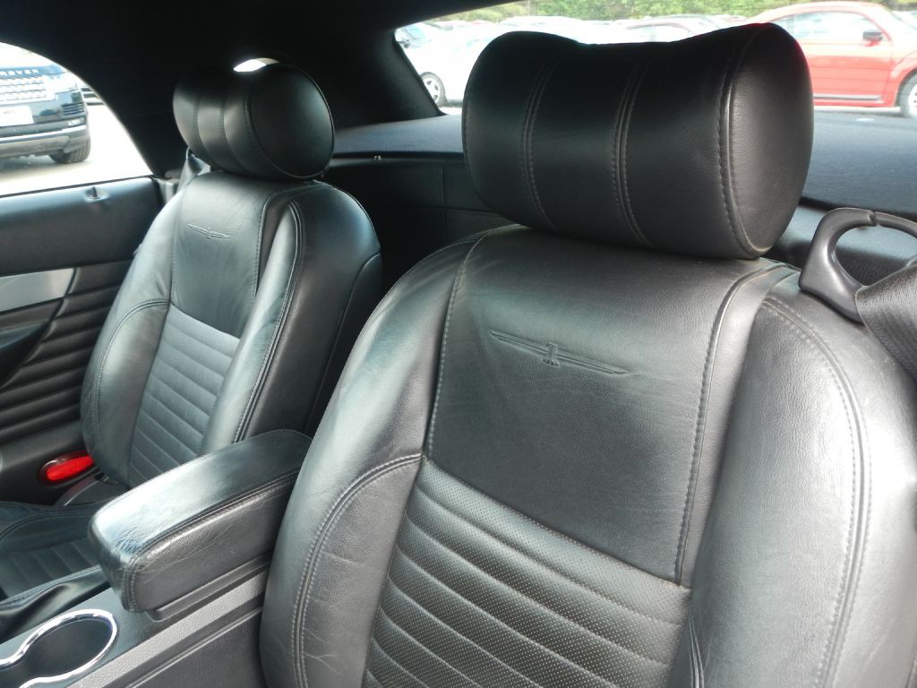 2003 Ford Thunderbird Image 36