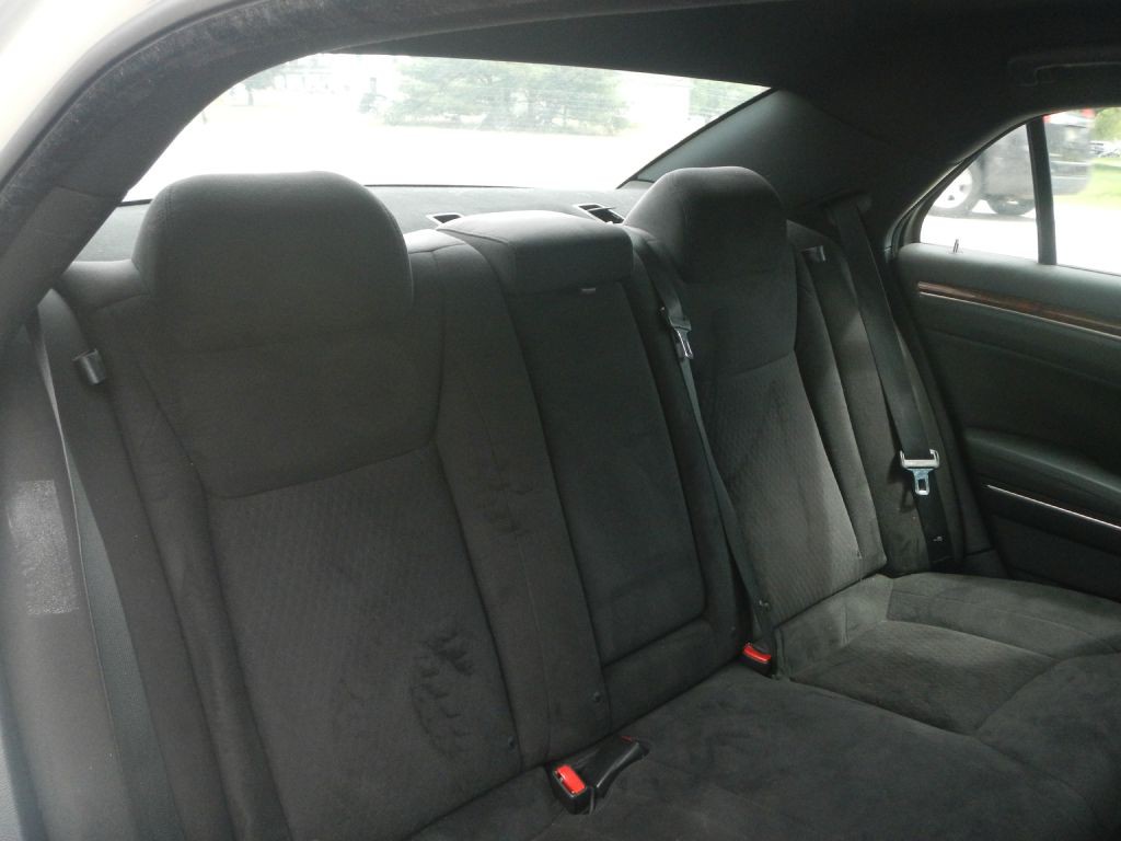 2012 Chrysler 300 Image 31