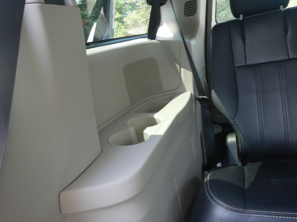 2014 Chrysler Town & Country Image 35