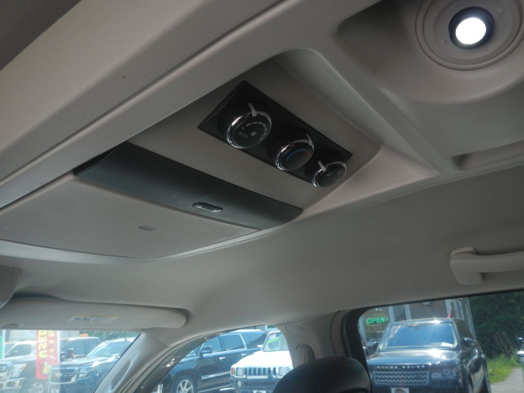 2014 Chrysler Town & Country Image 53