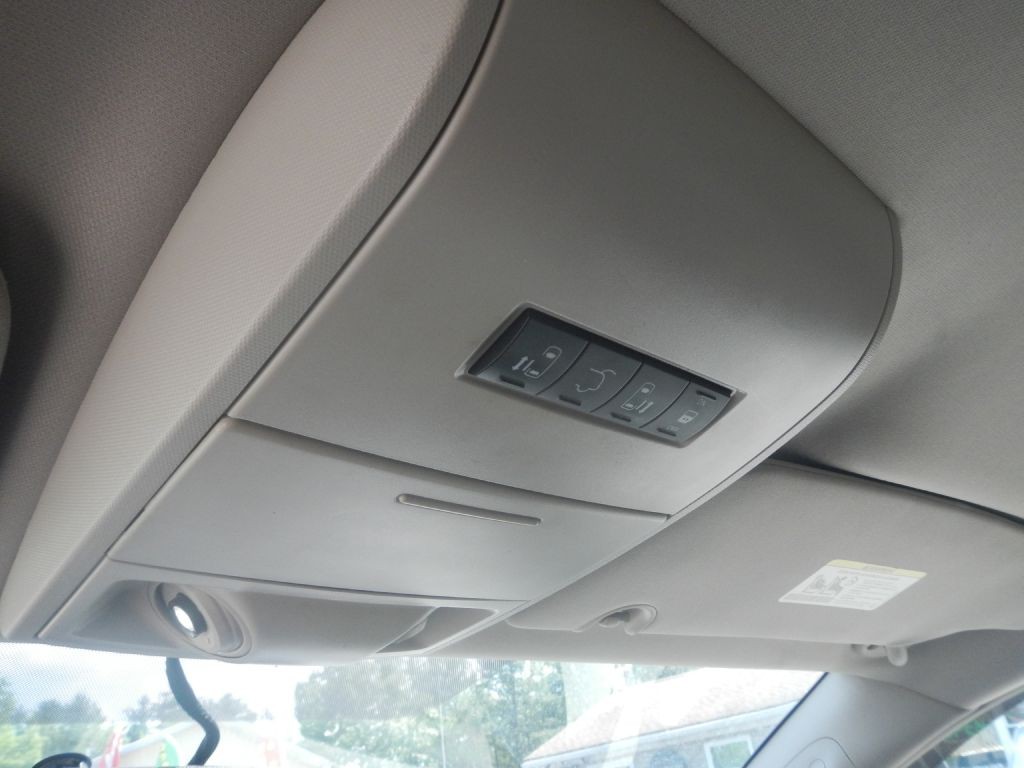 2014 Chrysler Town & Country Image 60