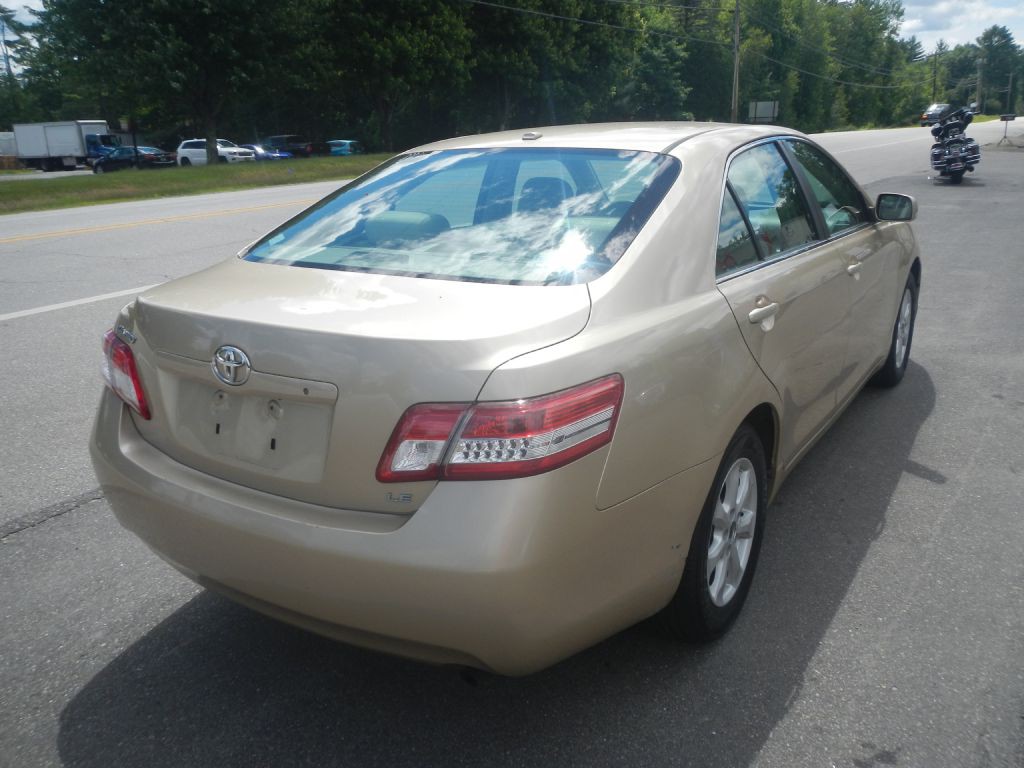 2011 Toyota Camry Image 6