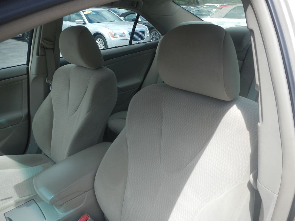 2011 Toyota Camry Image 9