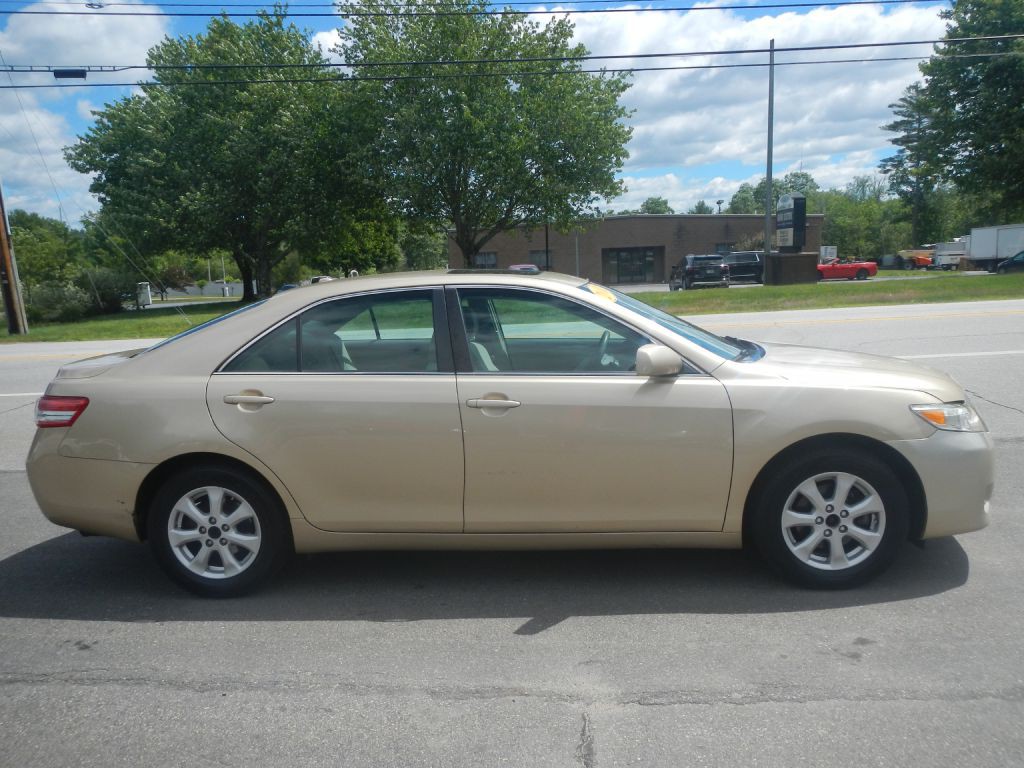 2011 Toyota Camry Image 14