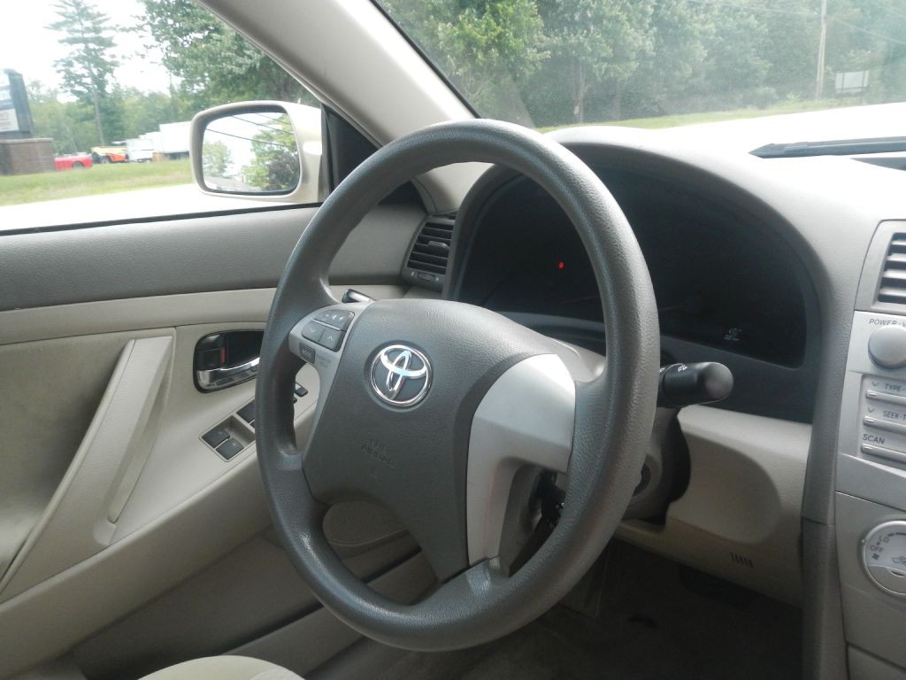2011 Toyota Camry Image 22