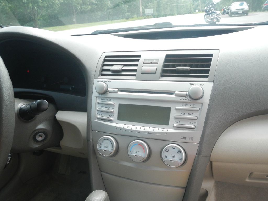 2011 Toyota Camry Image 23