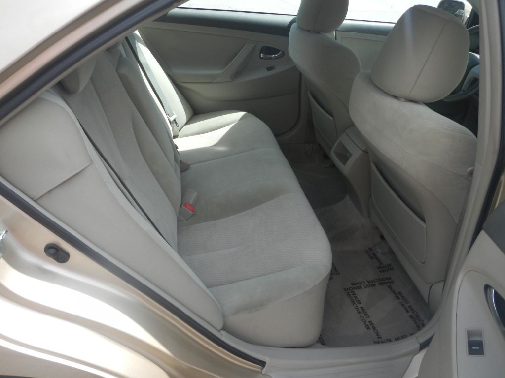 2011 Toyota Camry Image 27