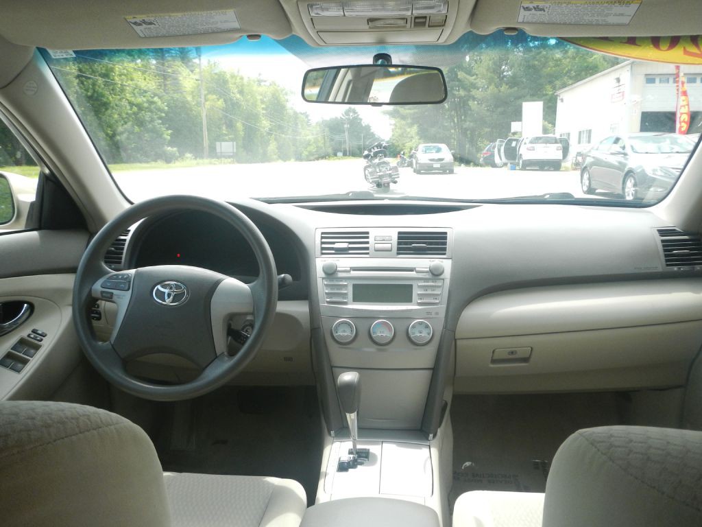 2011 Toyota Camry Image 30