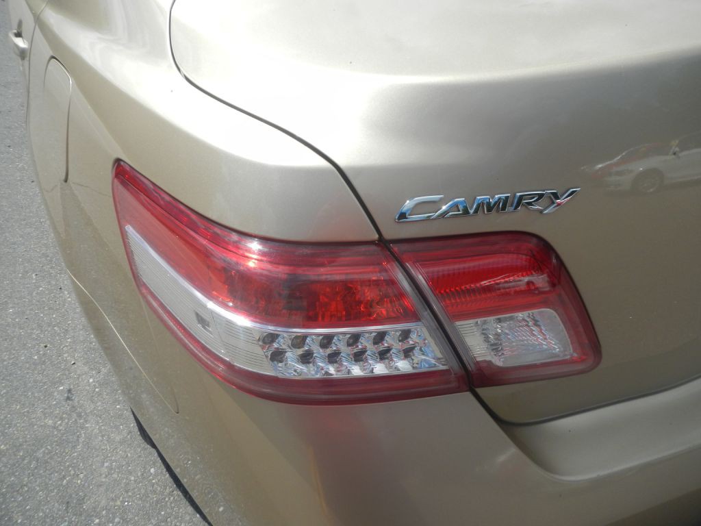 2011 Toyota Camry Image 34