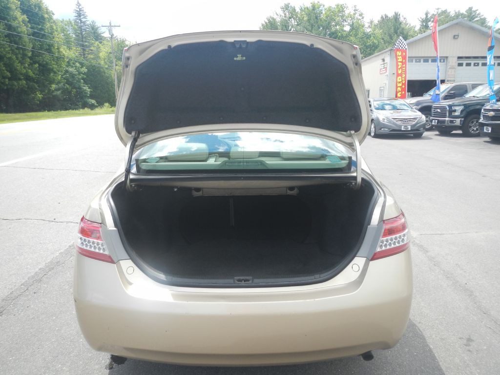 2011 Toyota Camry Image 35