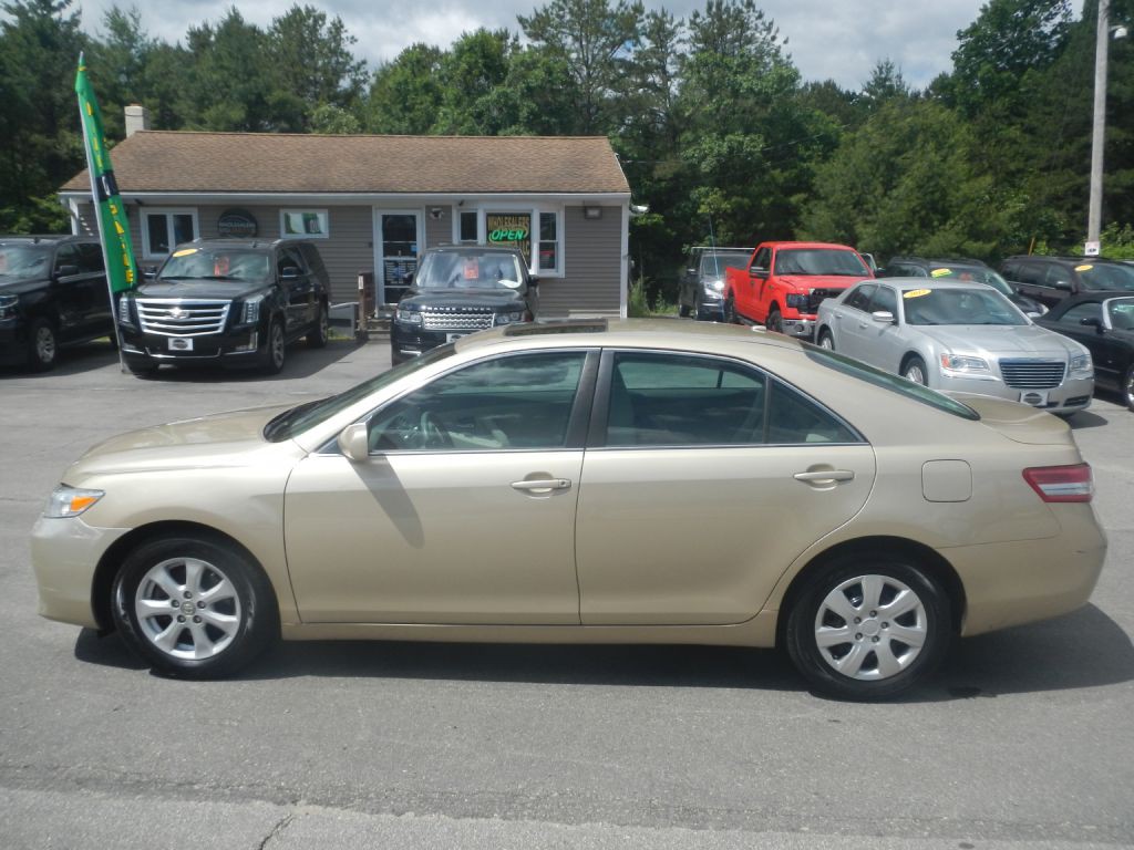 2011 Toyota Camry Image 38