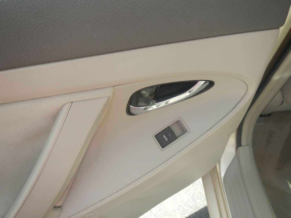 2011 Toyota Camry Image 42
