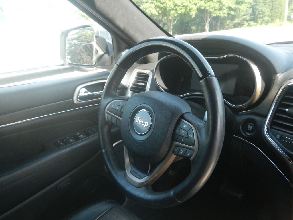 2015 Jeep Grand Cherokee Image 18