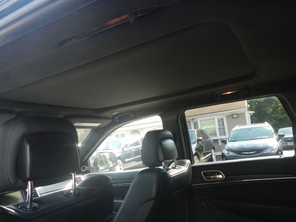 2015 Jeep Grand Cherokee Image 40