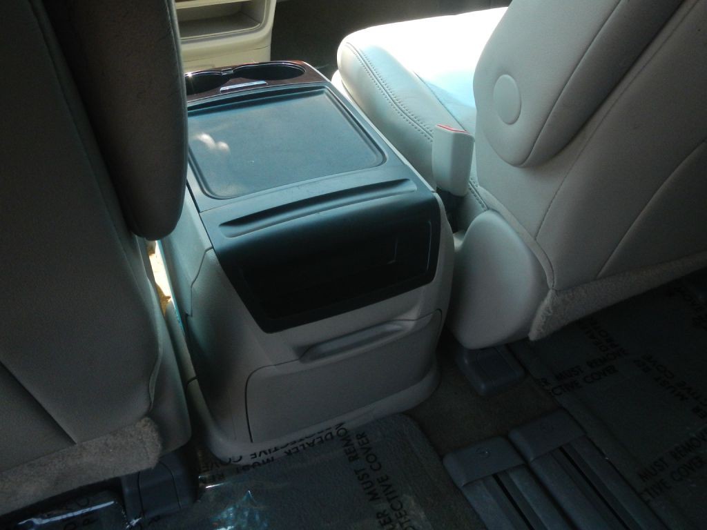 2013 Toyota Sienna Image 45