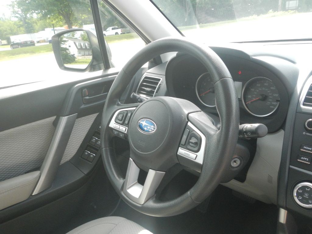 2018 Subaru Forester Image 21