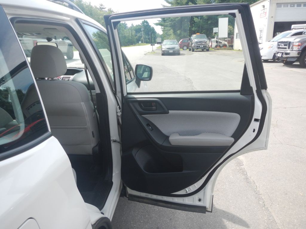 2018 Subaru Forester Image 26