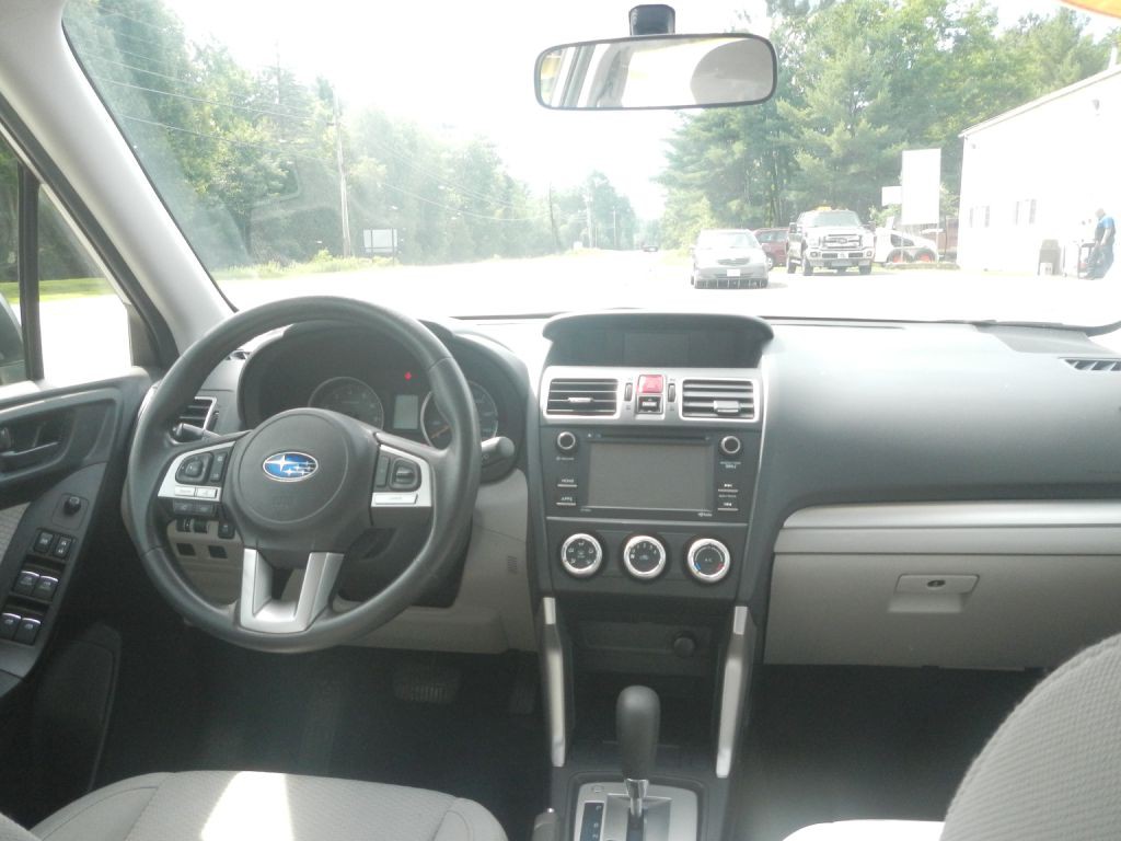 2018 Subaru Forester Image 29