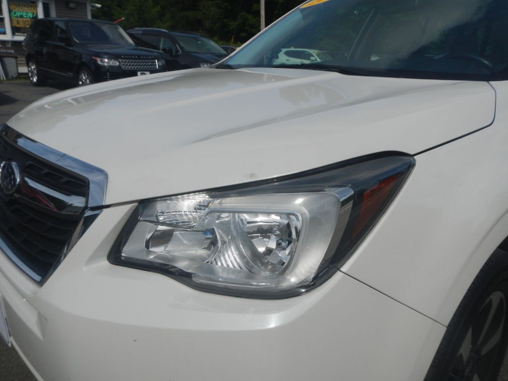 2018 Subaru Forester Image 36