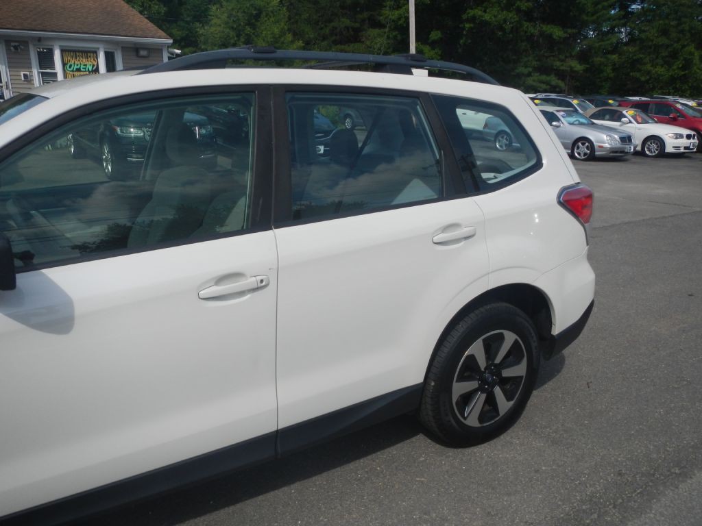 2018 Subaru Forester Image 38