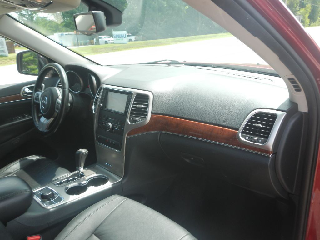2011 Jeep Grand Cherokee Image 3