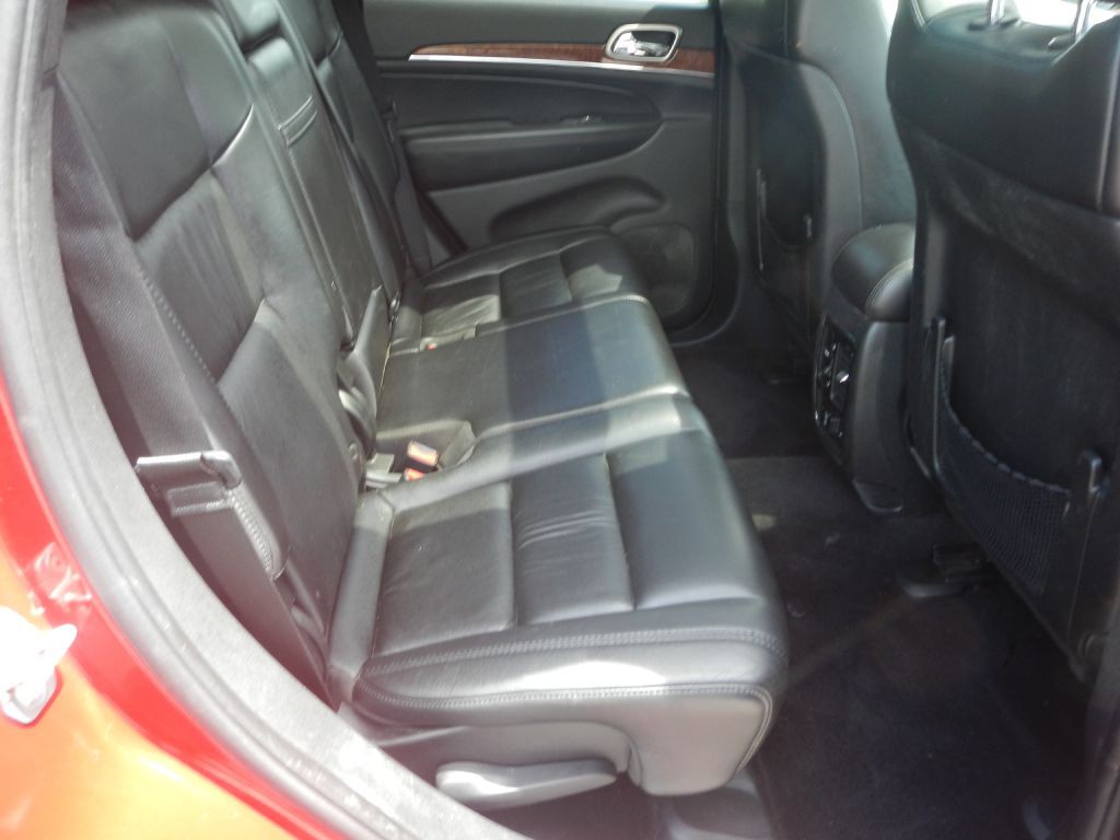 2011 Jeep Grand Cherokee Image 26
