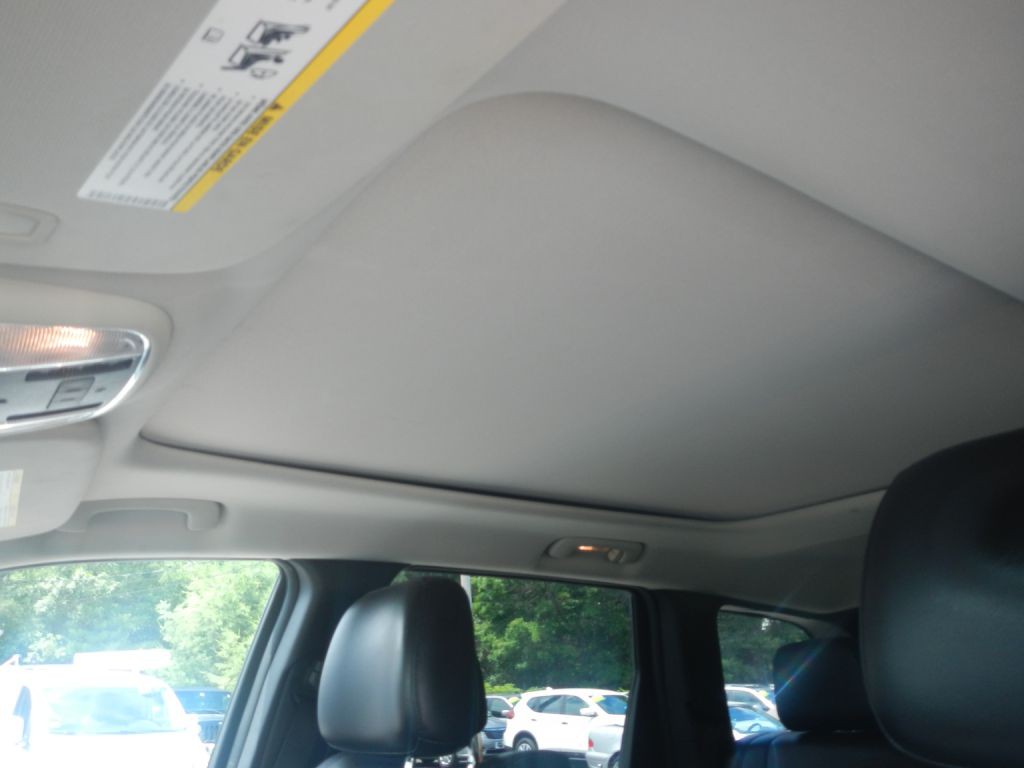 2011 Jeep Grand Cherokee Image 47