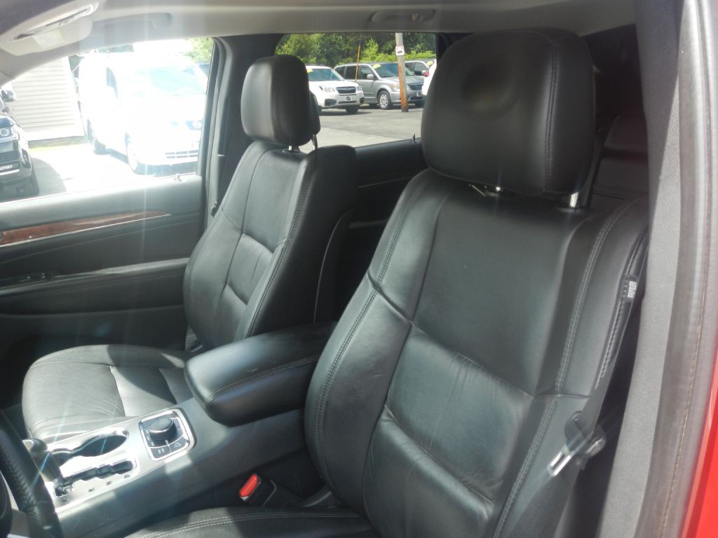 2011 Jeep Grand Cherokee Image 48