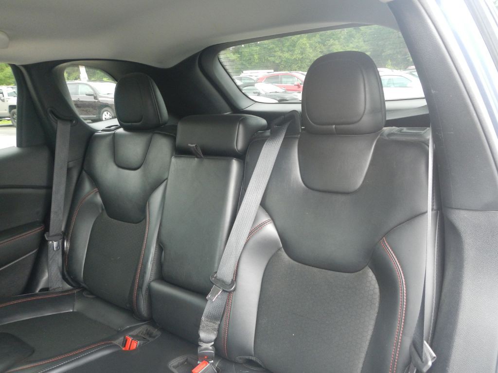 2019 Jeep Cherokee Image 8