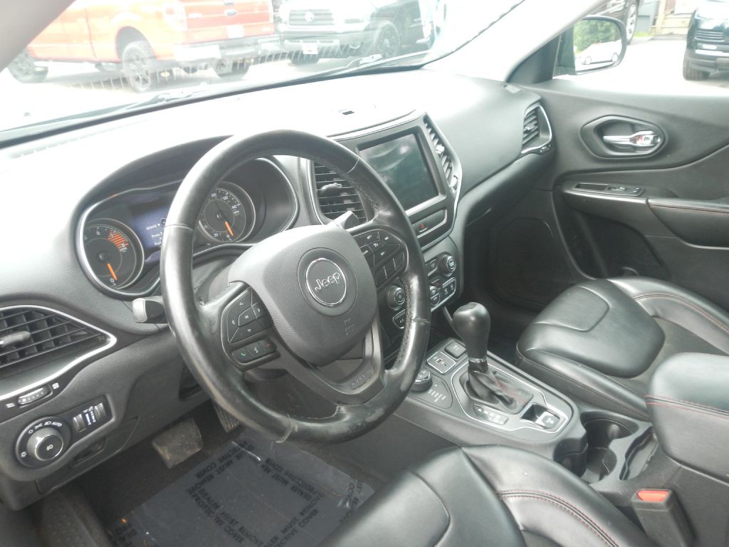 2019 Jeep Cherokee Image 10