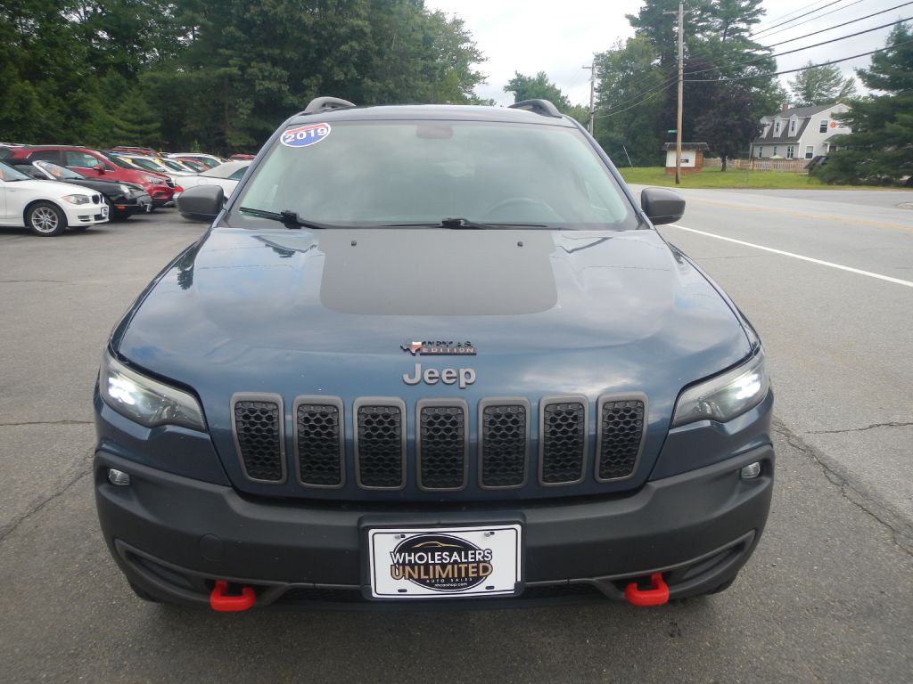 2019 Jeep Cherokee Image 11