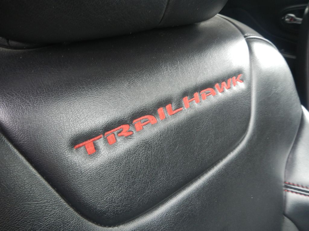 2019 Jeep Cherokee Image 20