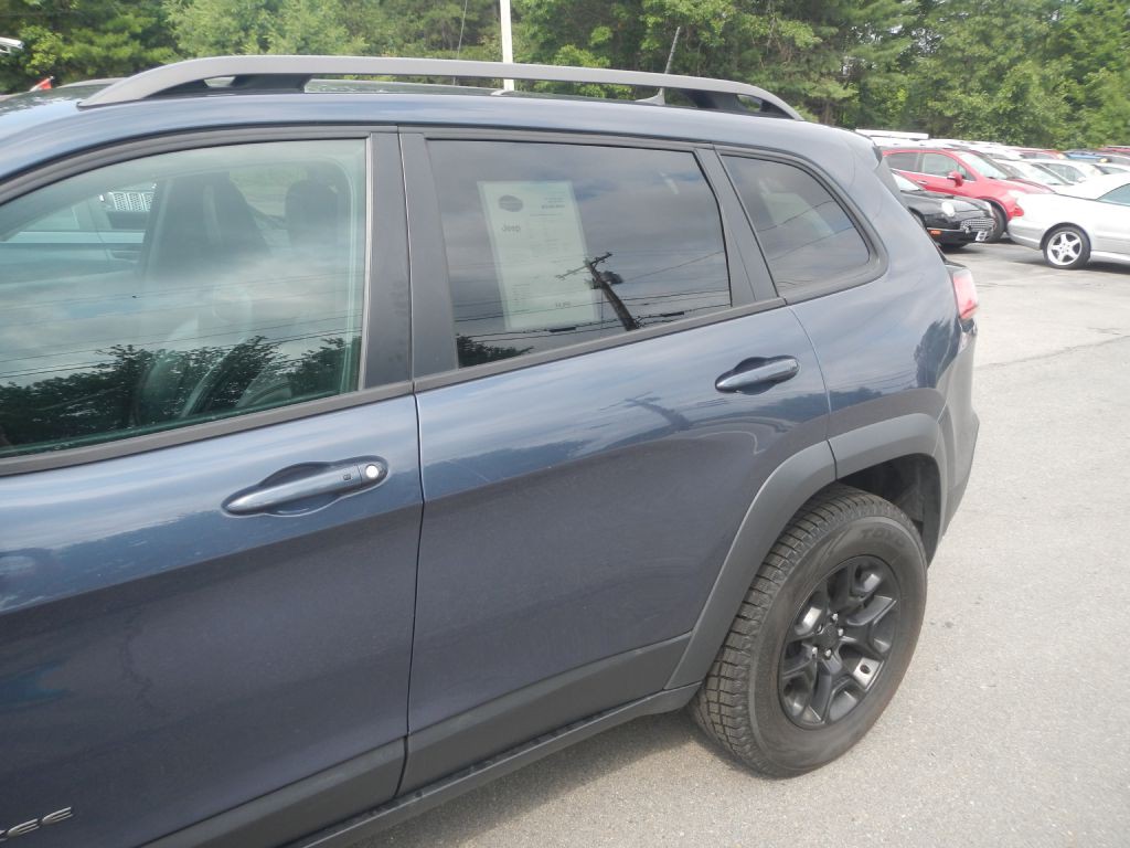 2019 Jeep Cherokee Image 38