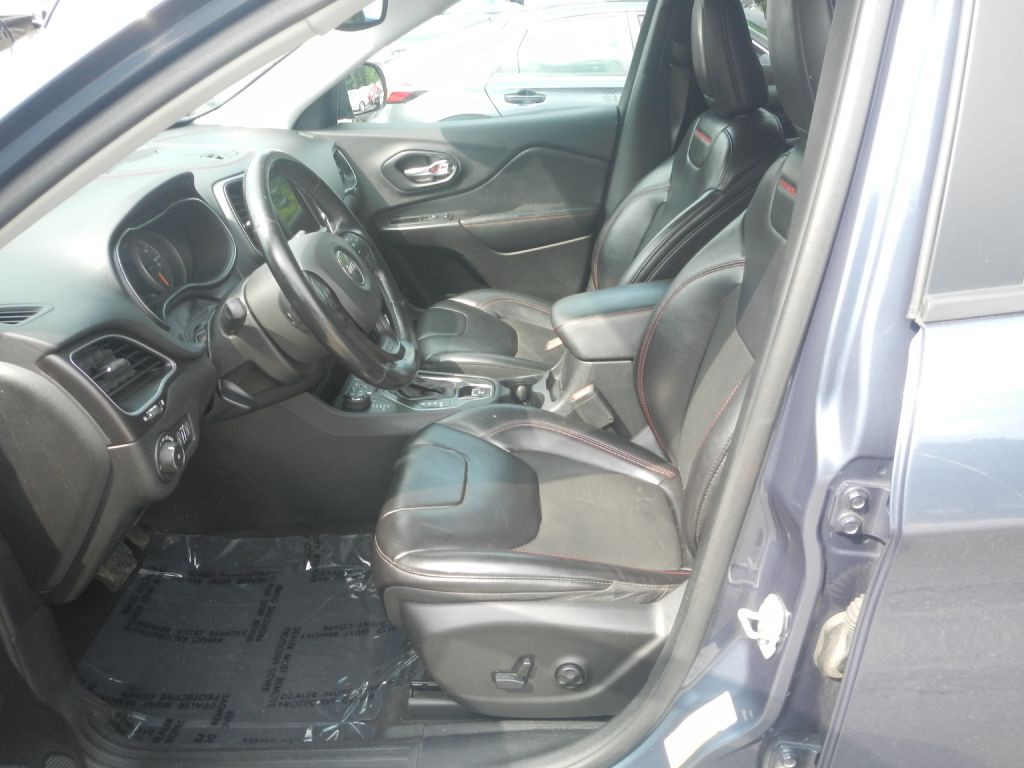 2019 Jeep Cherokee Image 46