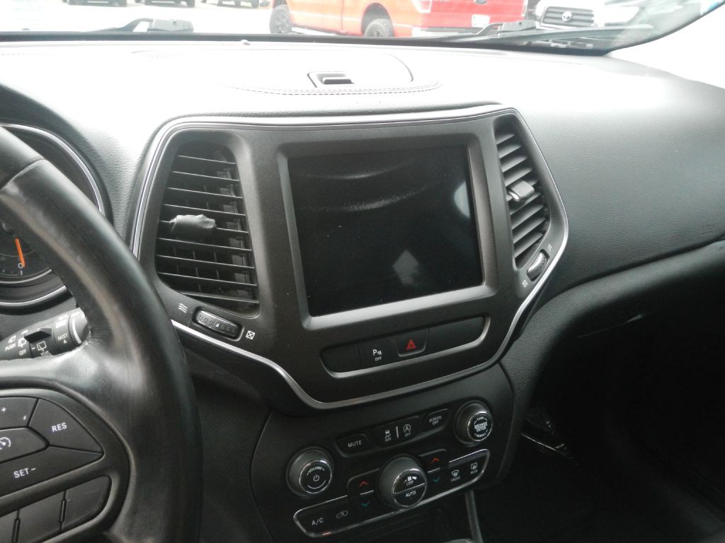 2019 Jeep Cherokee Image 49
