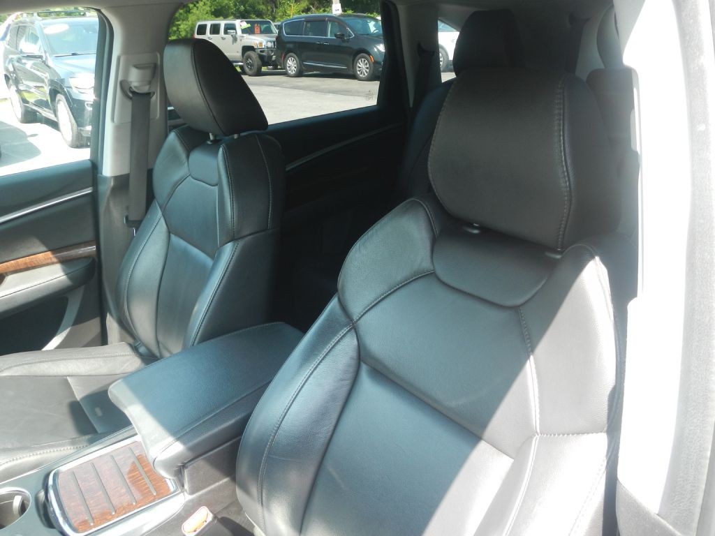 2017 Acura MDX Image 11
