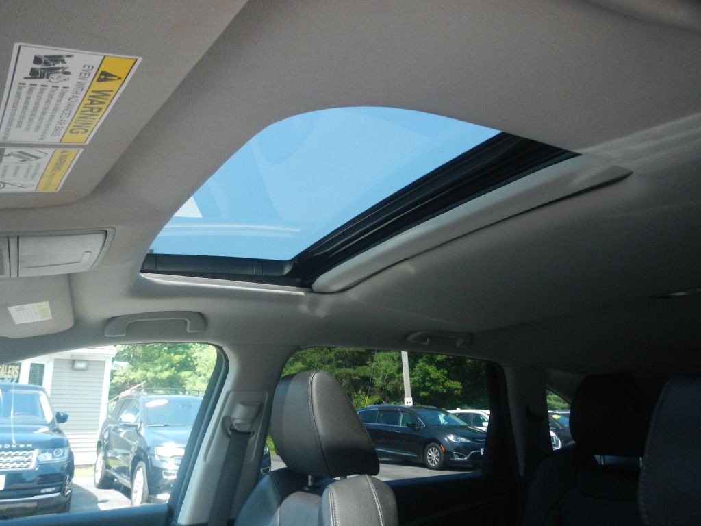 2017 Acura MDX Image 52