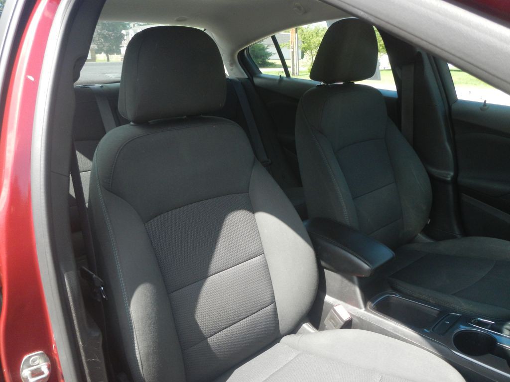 2017 Chevrolet Cruze Image 9