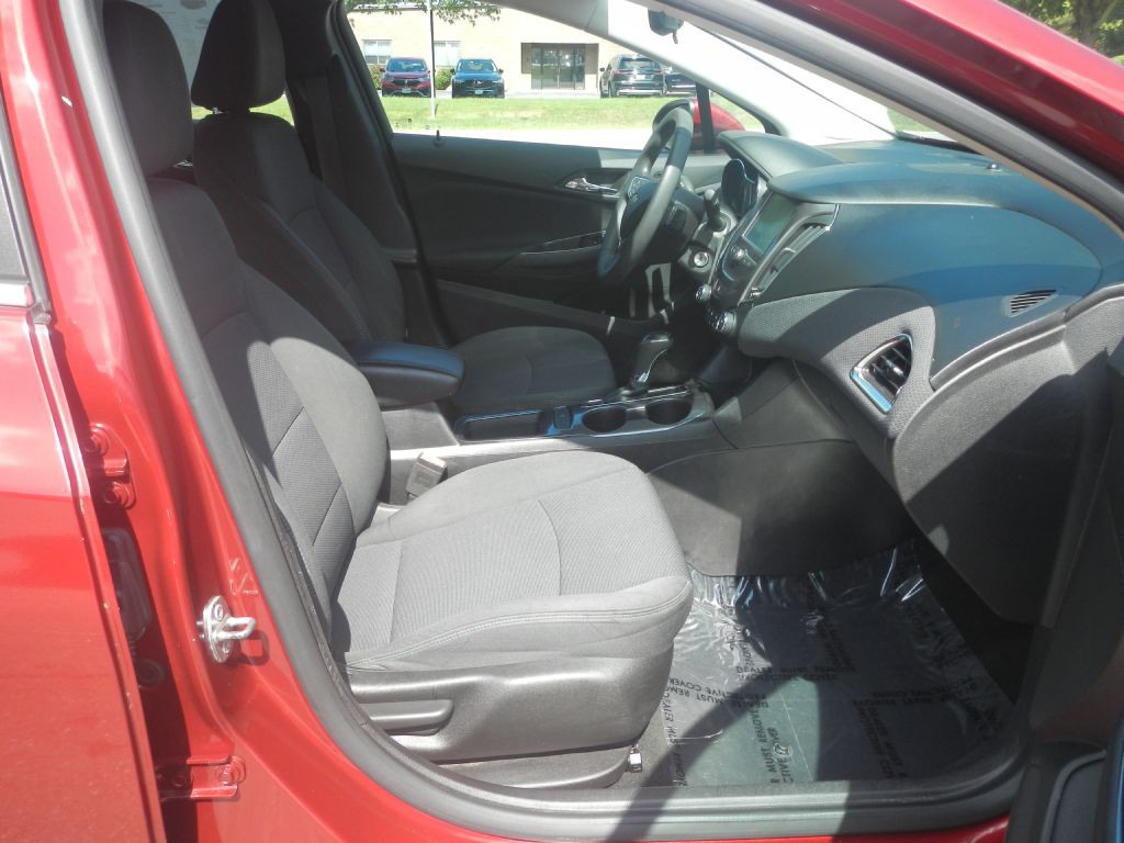 2017 Chevrolet Cruze Image 19