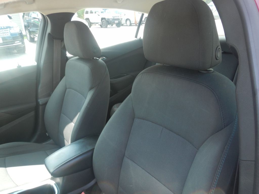 2017 Chevrolet Cruze Image 50