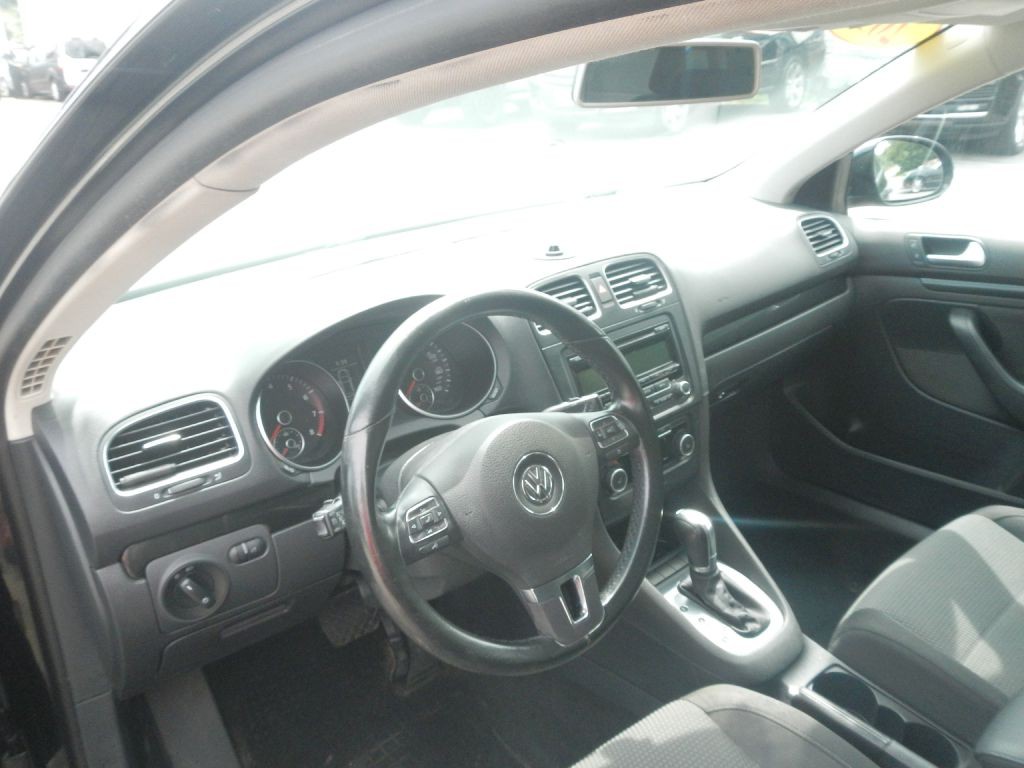 2014 Volkswagen Jetta Image 2
