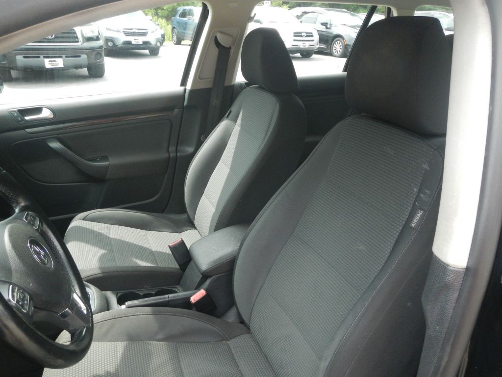2014 Volkswagen Jetta Image 19