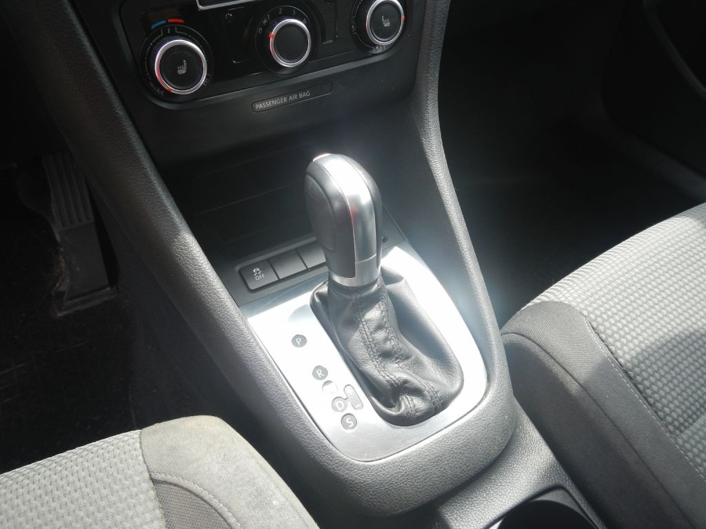 2014 Volkswagen Jetta Image 23