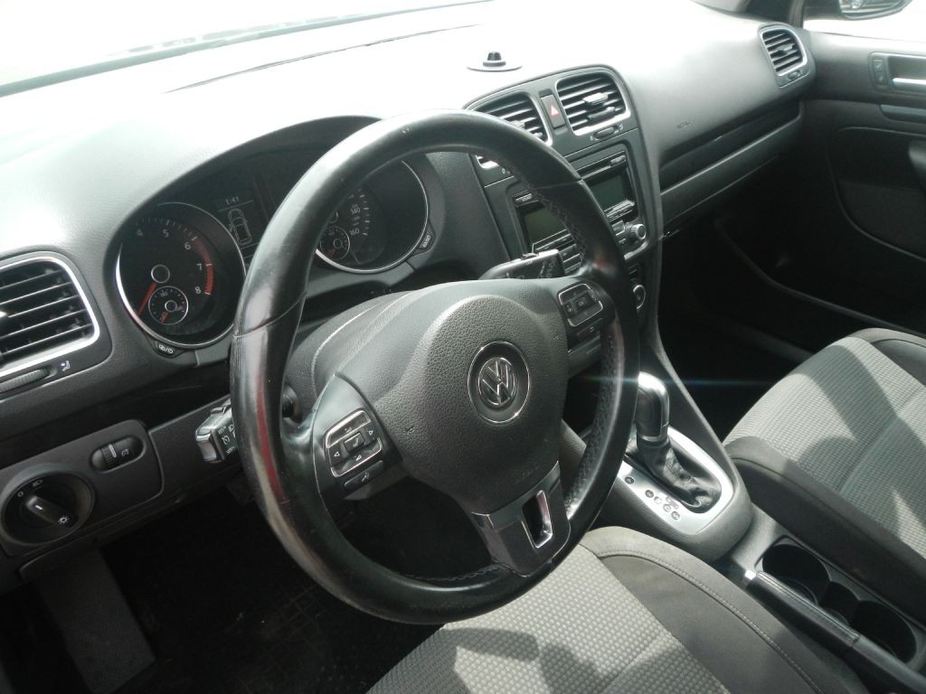 2014 Volkswagen Jetta Image 24