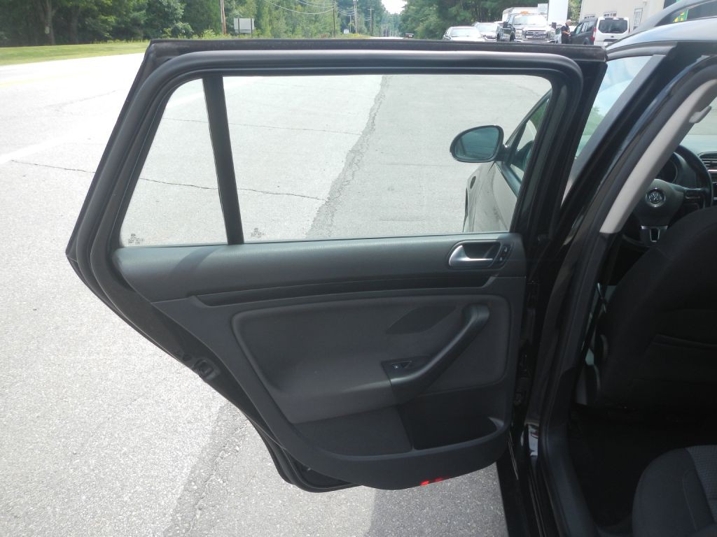 2014 Volkswagen Jetta Image 25