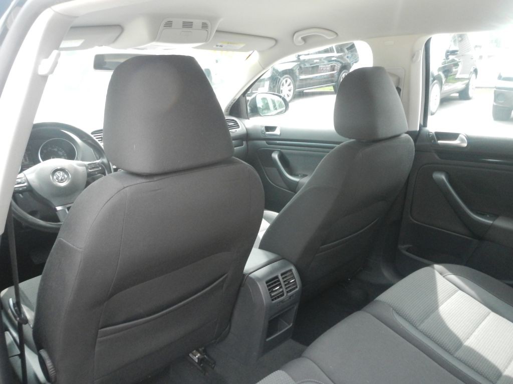 2014 Volkswagen Jetta Image 28