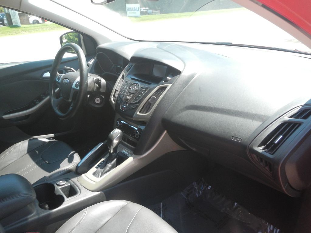 2012 Ford Focus Image 4