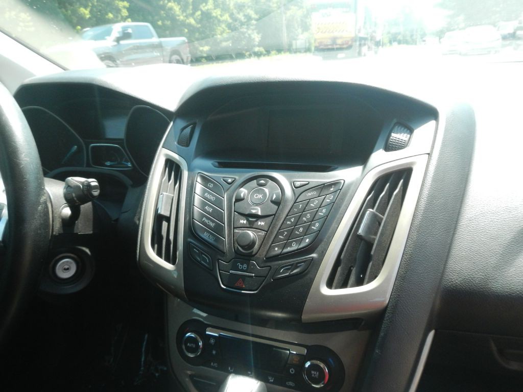 2012 Ford Focus Image 21